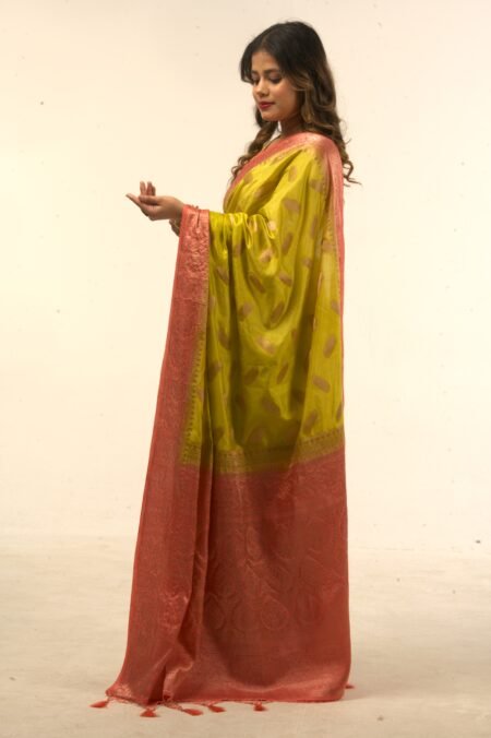 Pine Perfection Pear and Pink Toned Silk Saree